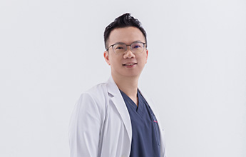 洪敏翔醫師親自操刀